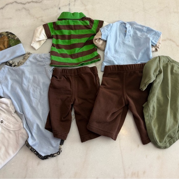 Carter's Clothing Bundle - Picture 2 of 3